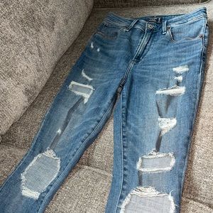 Abercrombie & Fitch High Rise Super Skinny Jean